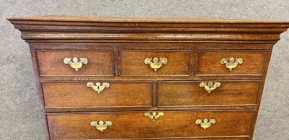 Early 18th.Century Oak Tall Boy Chest on Chest View II