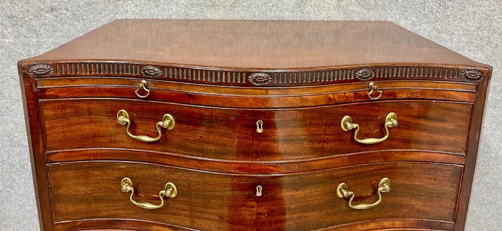 Small George III Serpentine Mahogany Chest of Drawers View VI