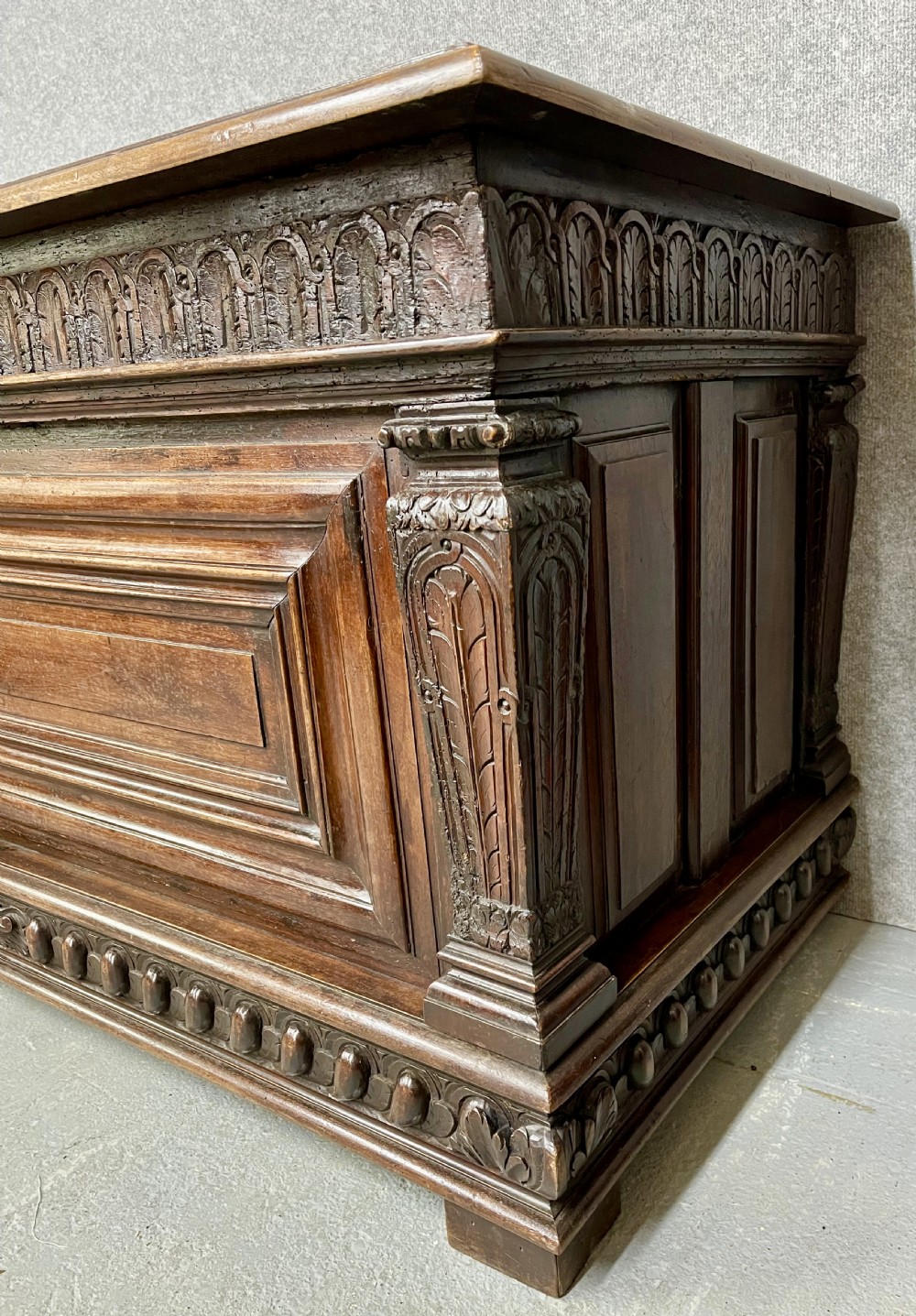 French Henry IV Coffer C1600 View IV
