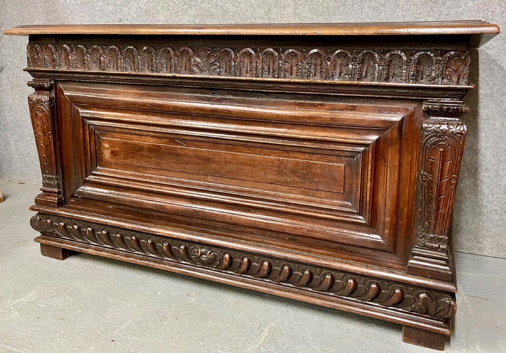French Henry IV Coffer C1600 View V