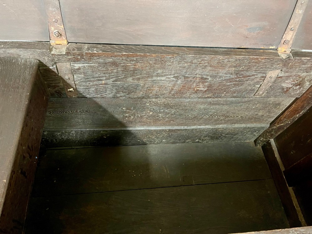 French Henry IV Coffer C1600 View VI