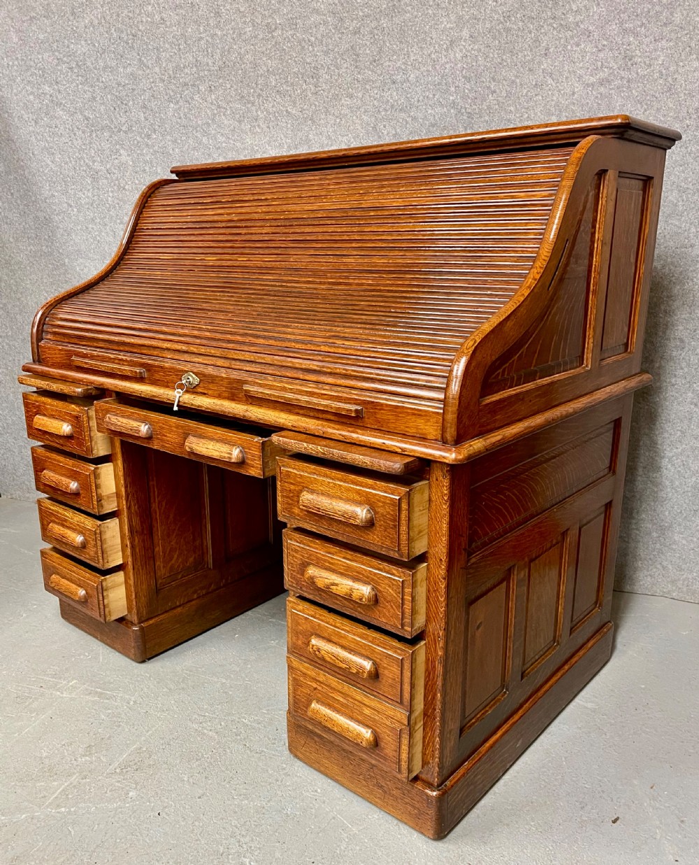 Good Quality Antique Roll Top Desk View VI