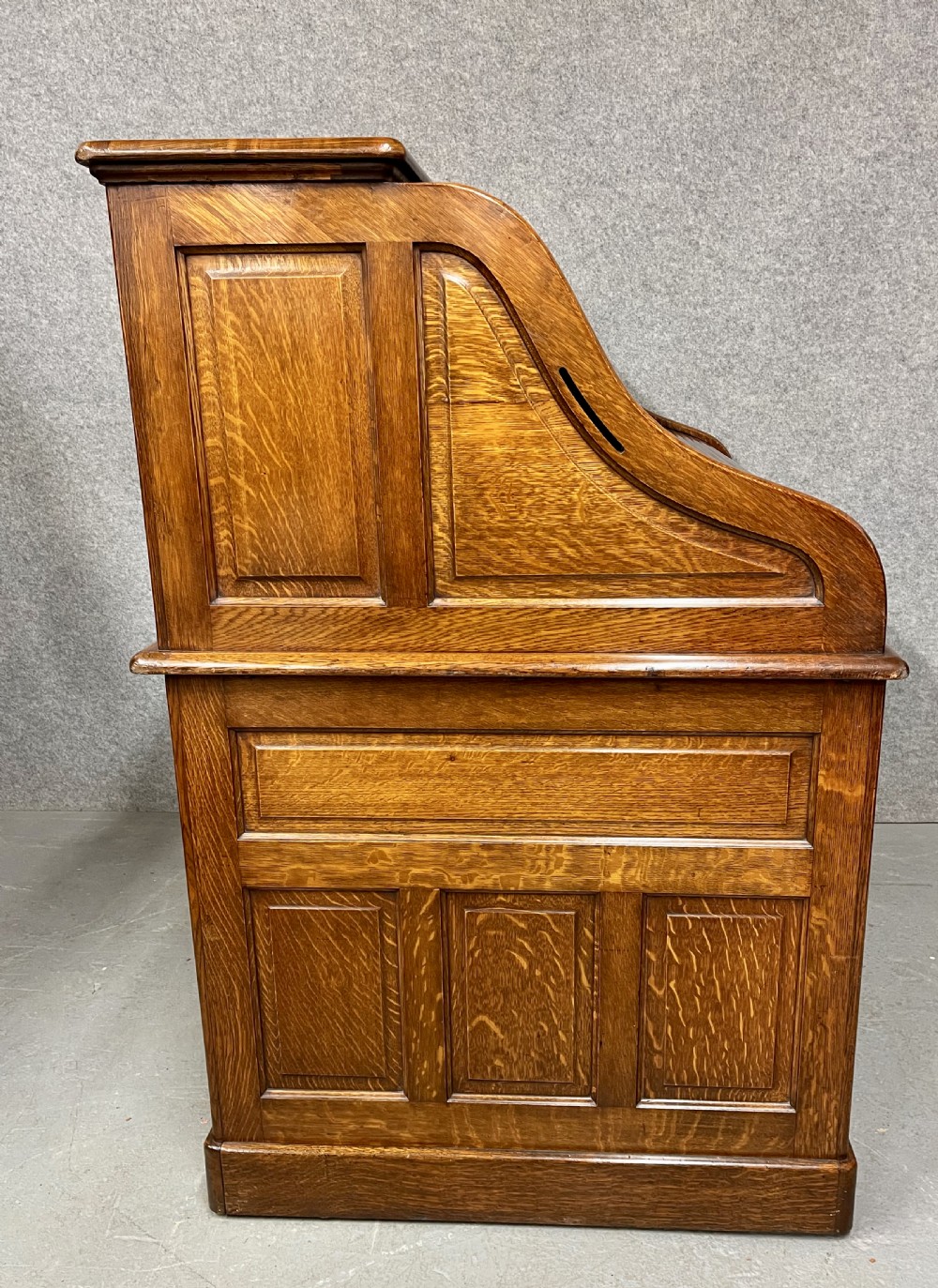 Good Quality Antique Roll Top Desk View VII