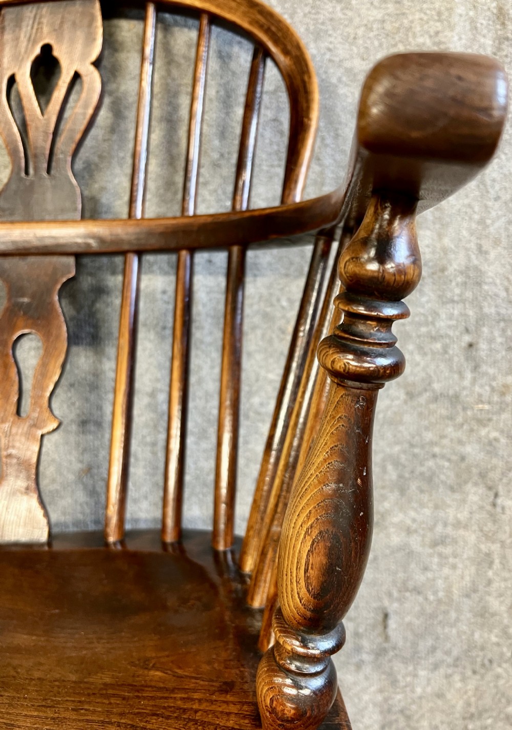 Antique 19th.Century Hoop Back low Windsor Chair View VII