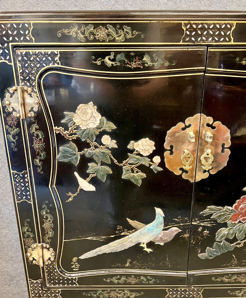Chinoiserie Lacquered and Soapstone inlaid Cocktail Cabinet View VII