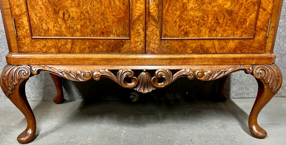 Queen Anne Style Burr Walnut Cocktail Cabinet View VII