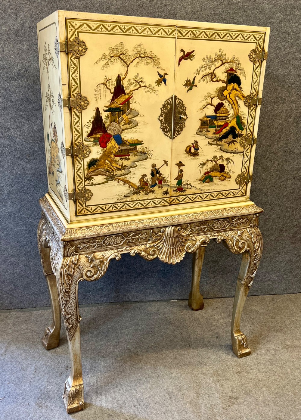 Stunning Chinoiserie Lacquered Cabinet on Stand