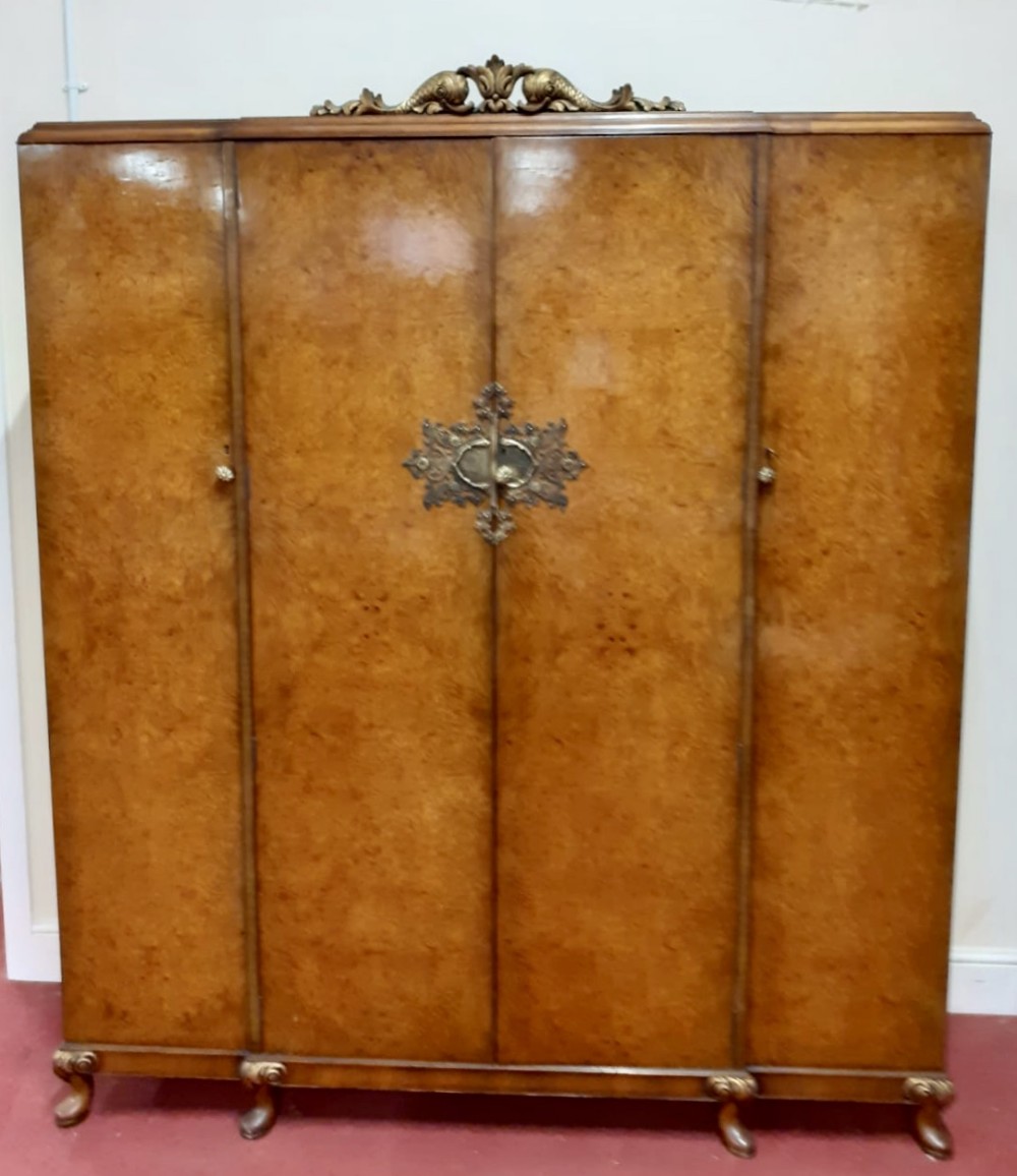 Queen Ann Style Burr Walnut Compactum Wardrobe