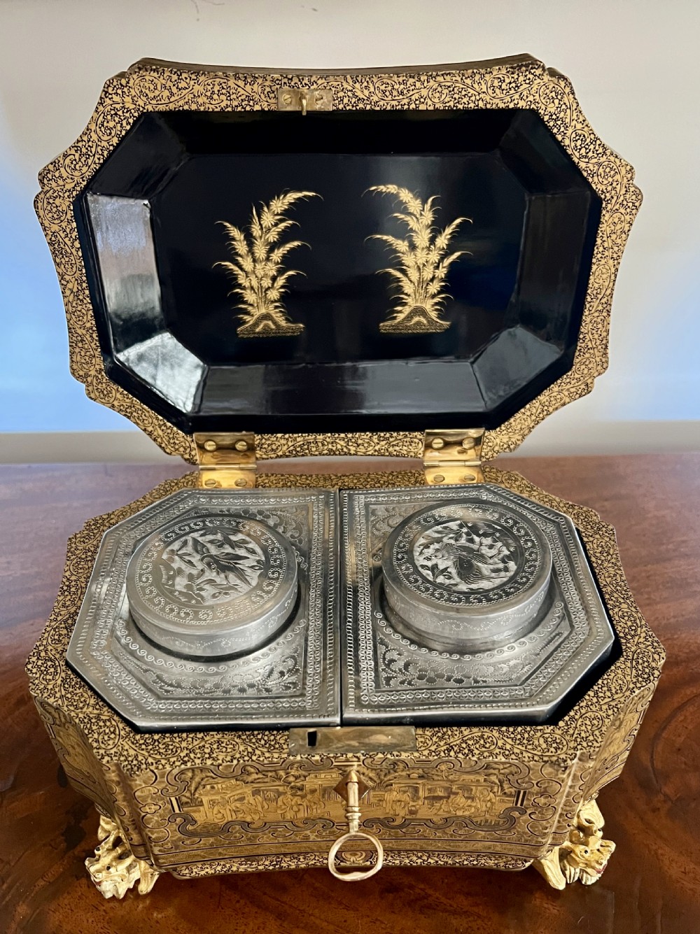 Fine Chinese Export Lacquer Tea Caddy from Lee Ching View III