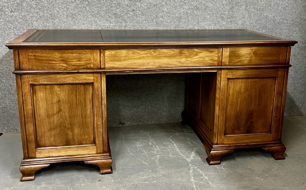 Superior Quality Mahogany Desk View IX