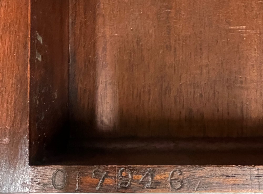 Superior Quality Mahogany Desk View X