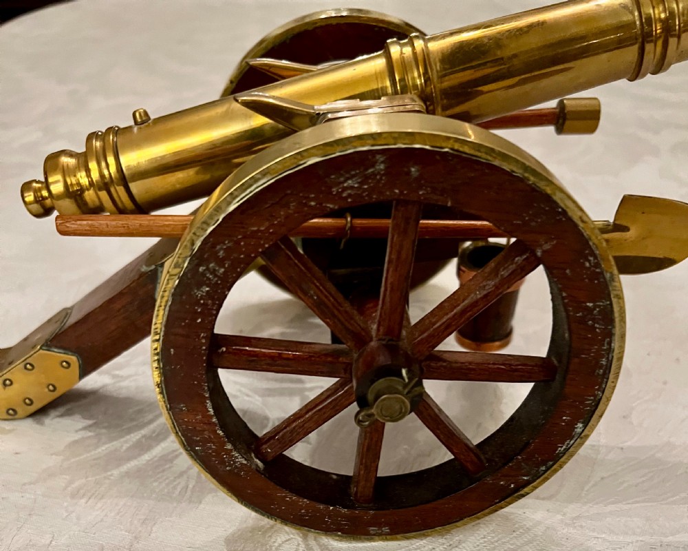 Good Quality Desk Top Field Cannon View III