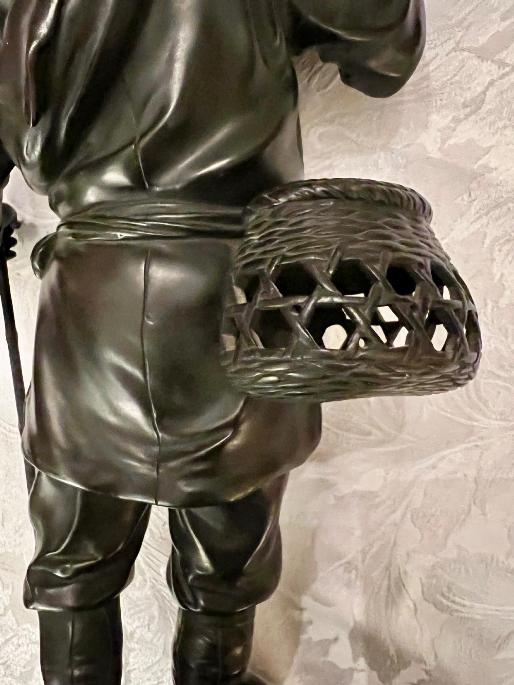 Japanese Meiji Period Bronze Cricket Catcher View V