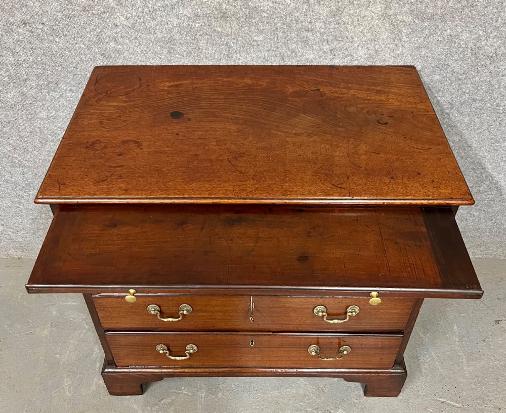 Small Georgian  Mahogany Chest of Drawers View V