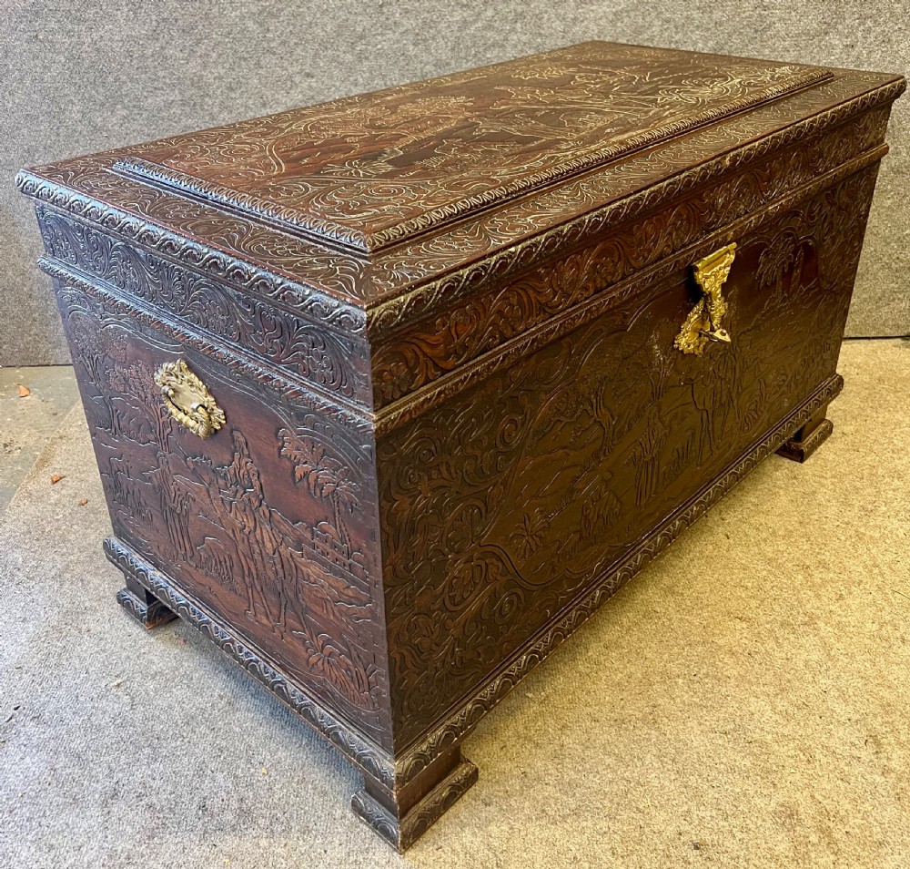 Arabic Trunk Coffee Table