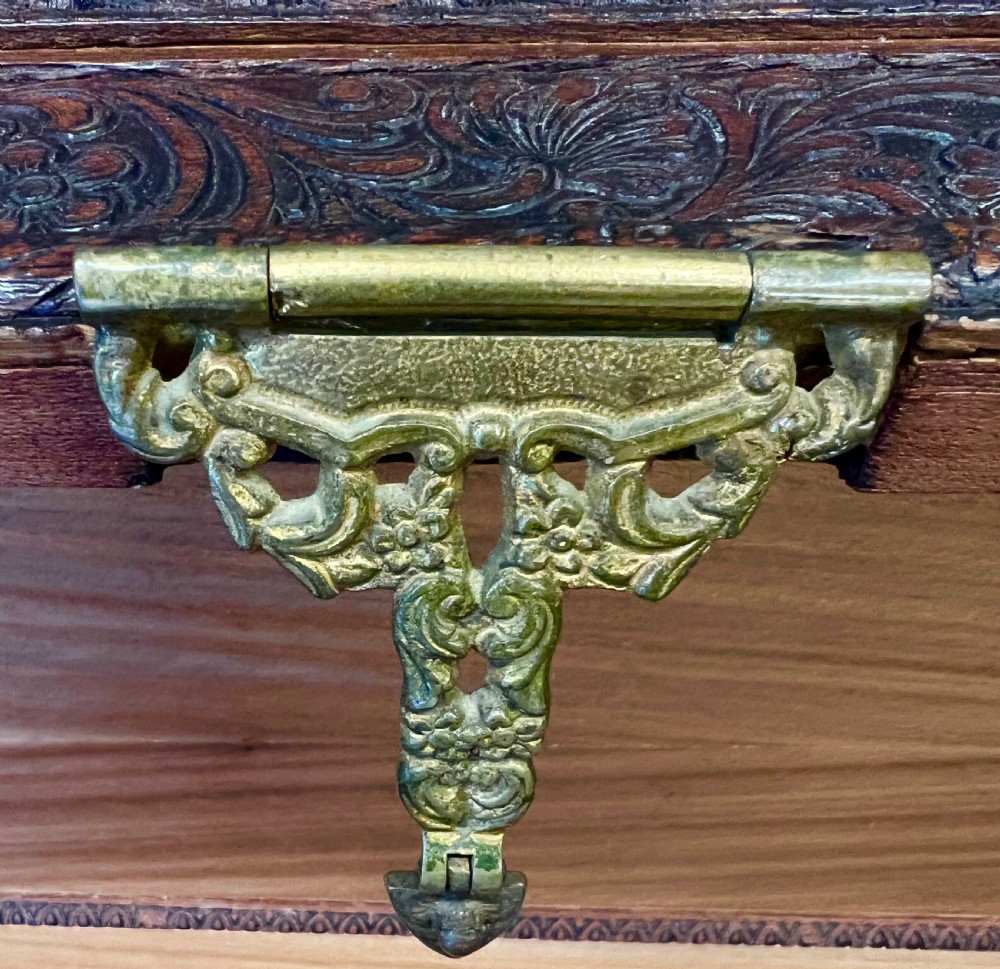 Arabic Trunk Coffee Table View V
