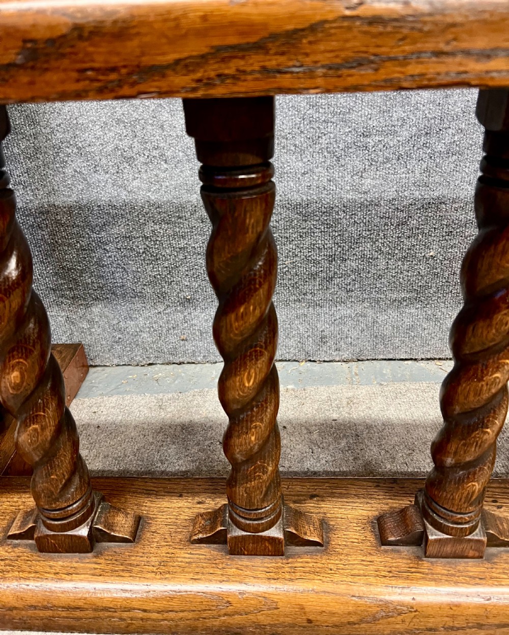 Antique  Oak Jacobean Style Club Fender View VI