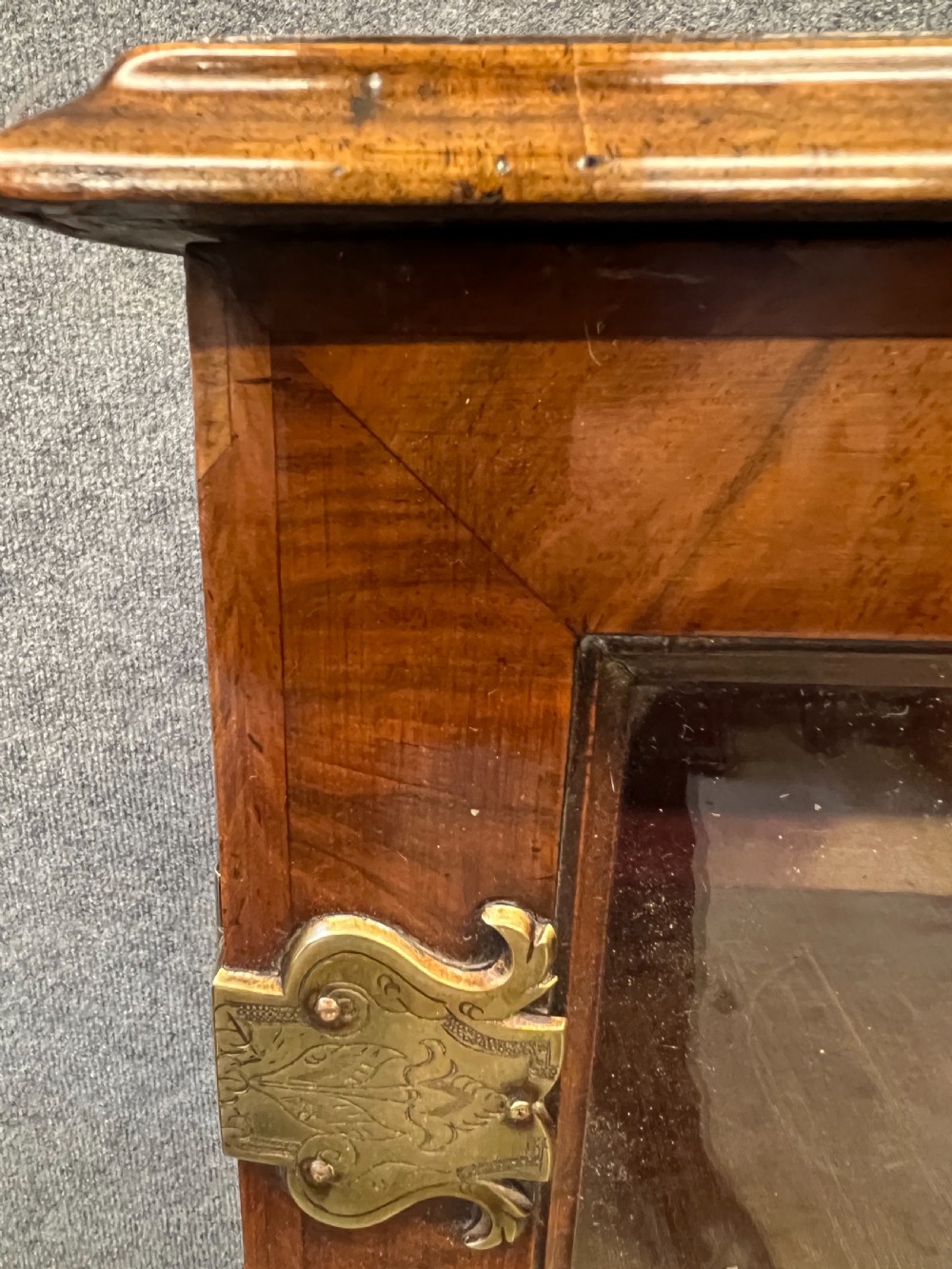 Early 18th Century Walnut Cabinet Bookcase View XVI
