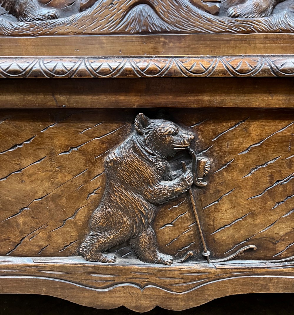 Stunning  Signed H.Spring of Interlaken Black Forest Bear Hall Bench Seat View VI