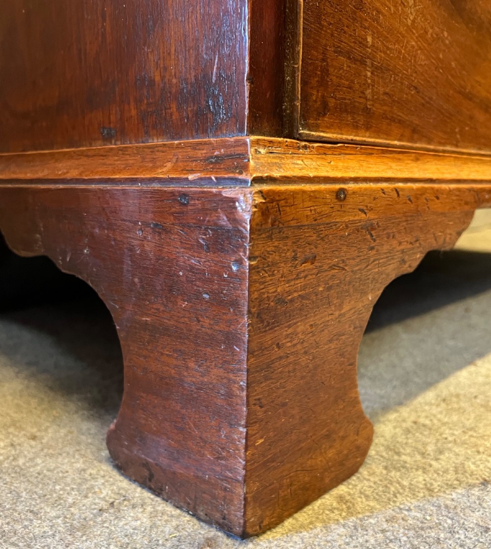 George III Mahogany Chest of Drawers View VIII