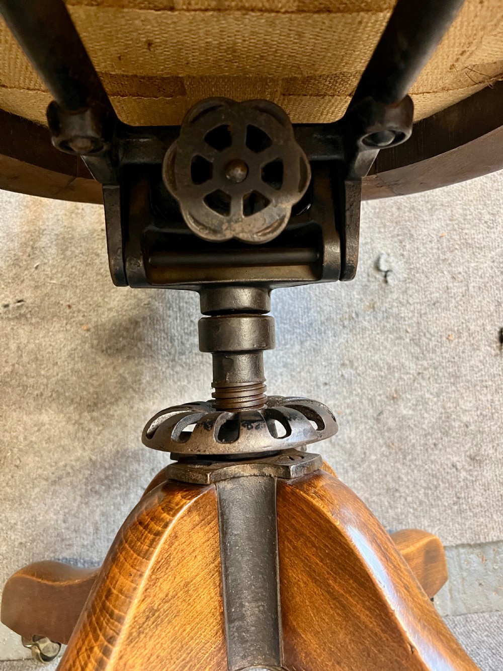 Edwardian Revolving & Reclining Desk Chair View V