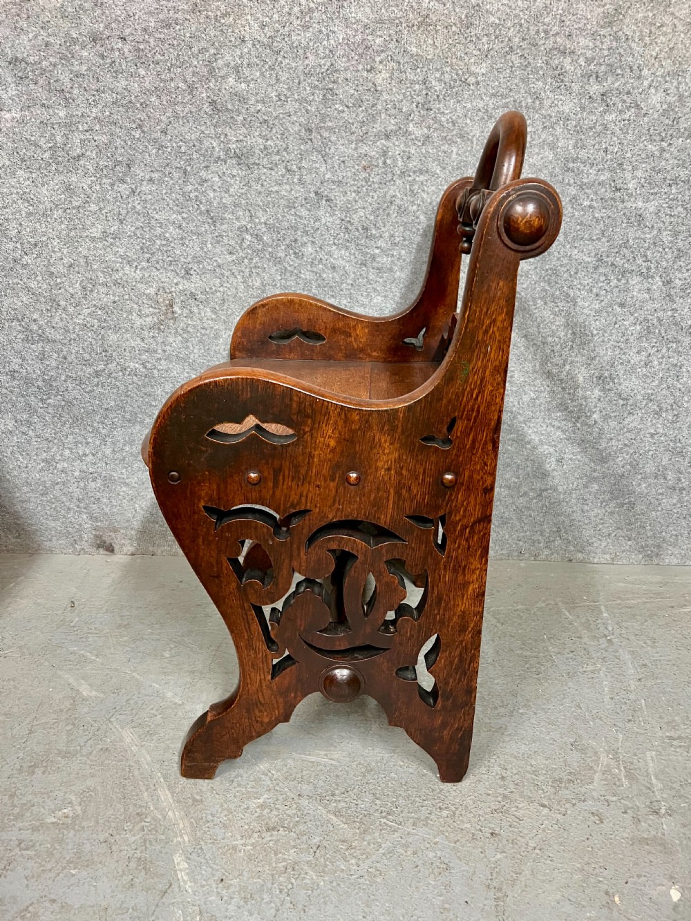 Richard Bridgens Style Oak Hall Seat View IV