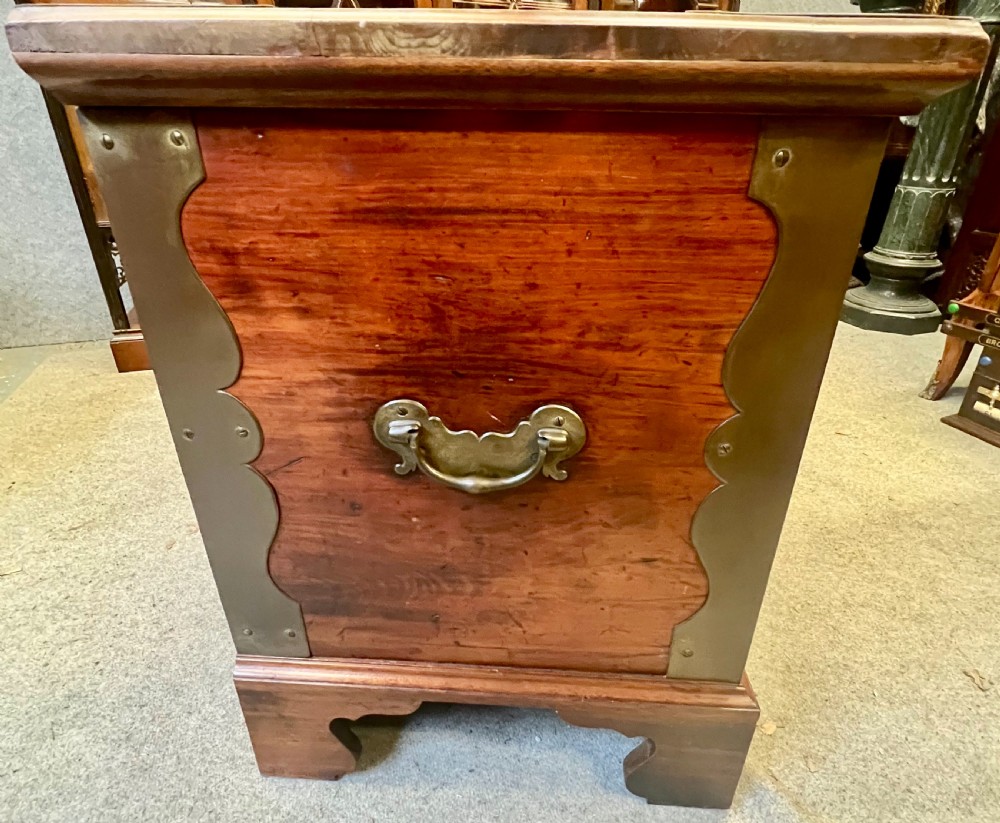 Antique 19th.C. Campaign Trunk Chest View VII