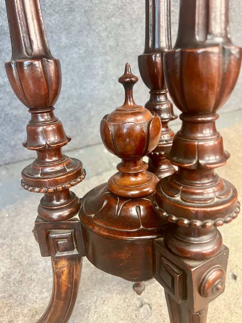 Exhibition Quality  Robert Stahan & Son Irish Burr Walnut Occasional Table View VII