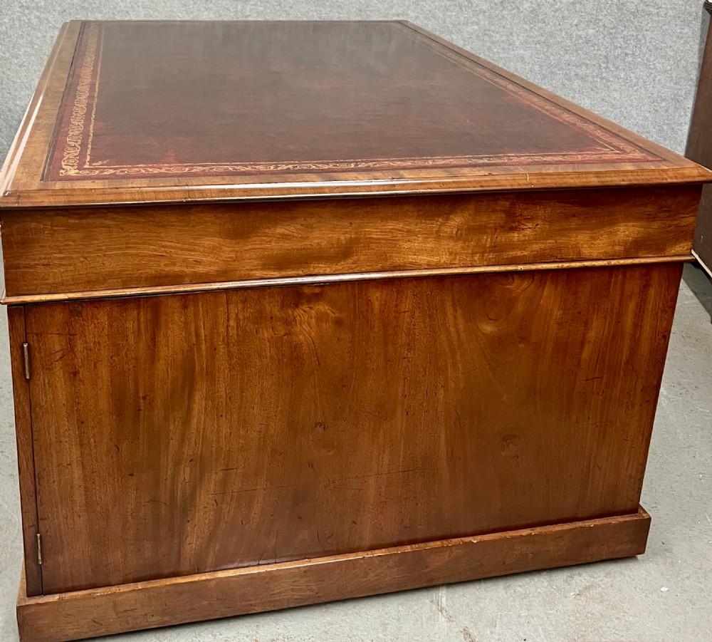 Good Quality 19th.Century Mahogany Partners Desk View VII