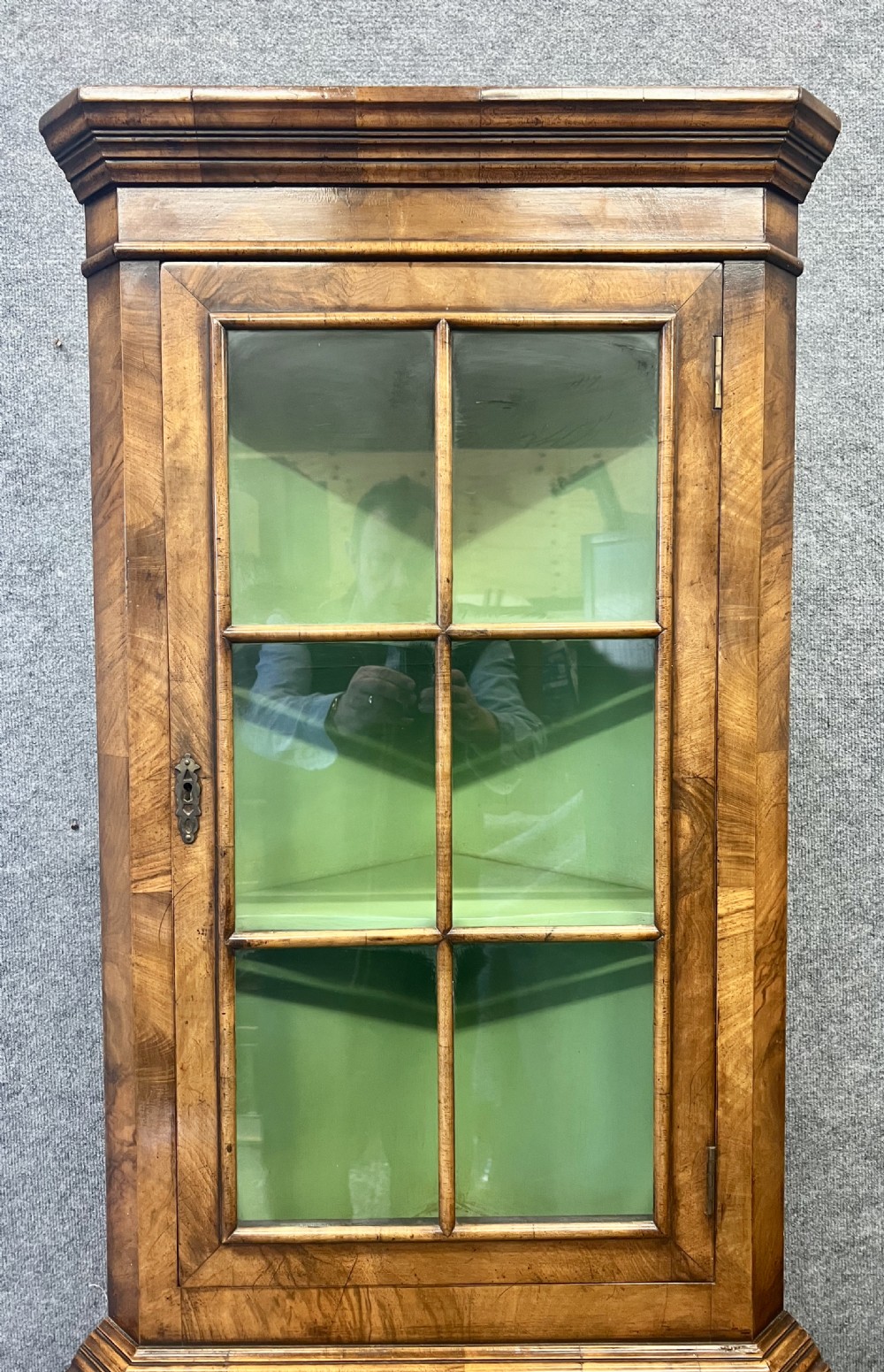 Quality Queen Anne Style Corner Cabinet View IX
