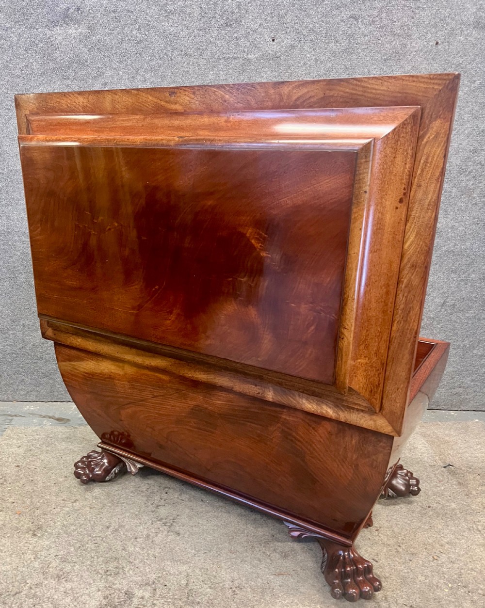 Large Willian IV Mahogany Wine Cooler by Robert Robson of Newcastle View VIII
