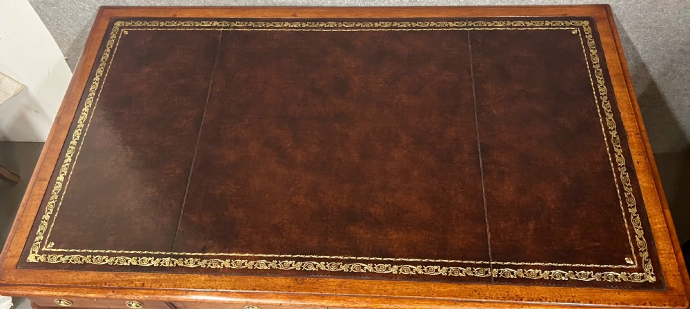 Victorian Good Quality 5Ft. X 3Ft. Mahogany Desk View III