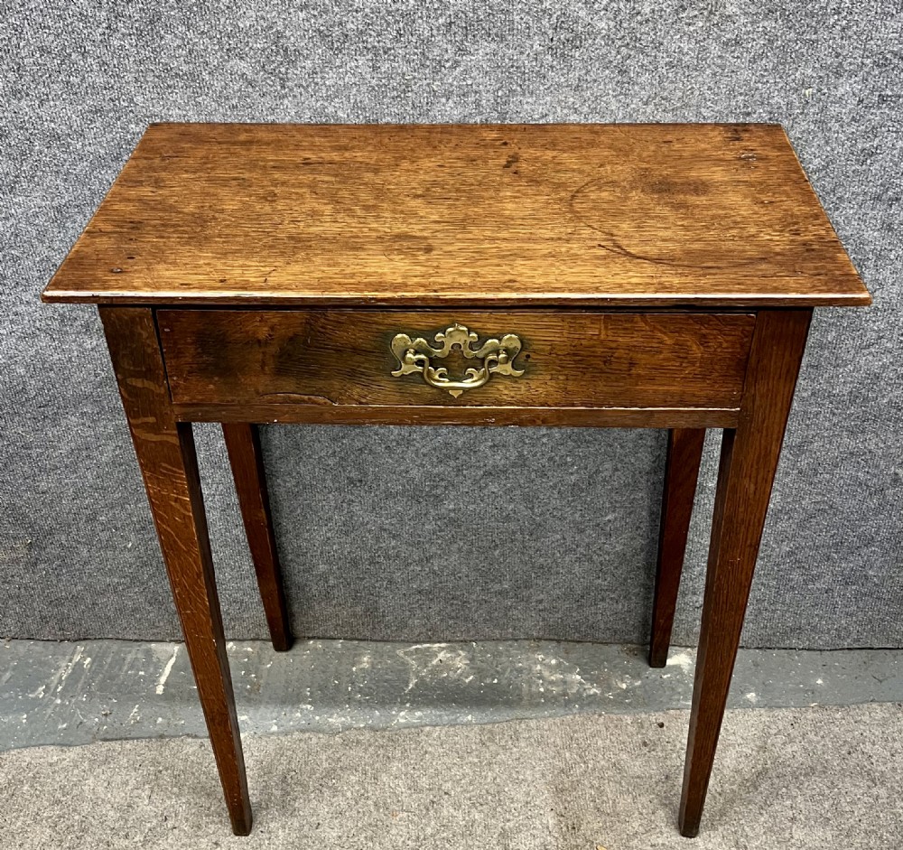 Small 18th.C.  Oak Side Table