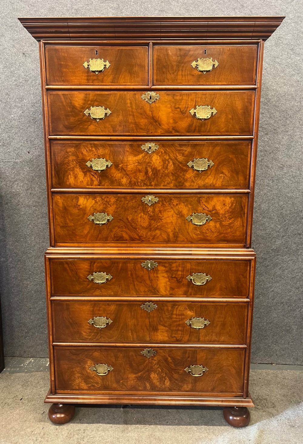 Good Quality Queen Ann Style Figured Walnut Tall Boy Chest on Chest