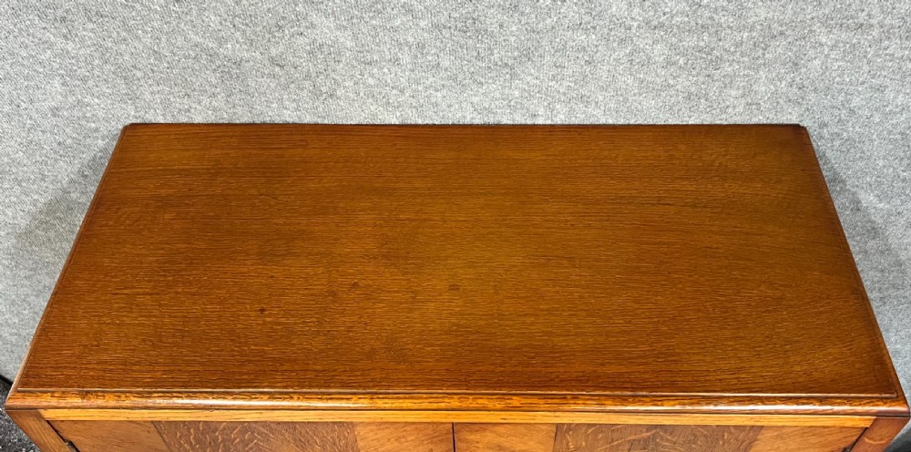 Maples & Co. Oak Linen Cupboard View X