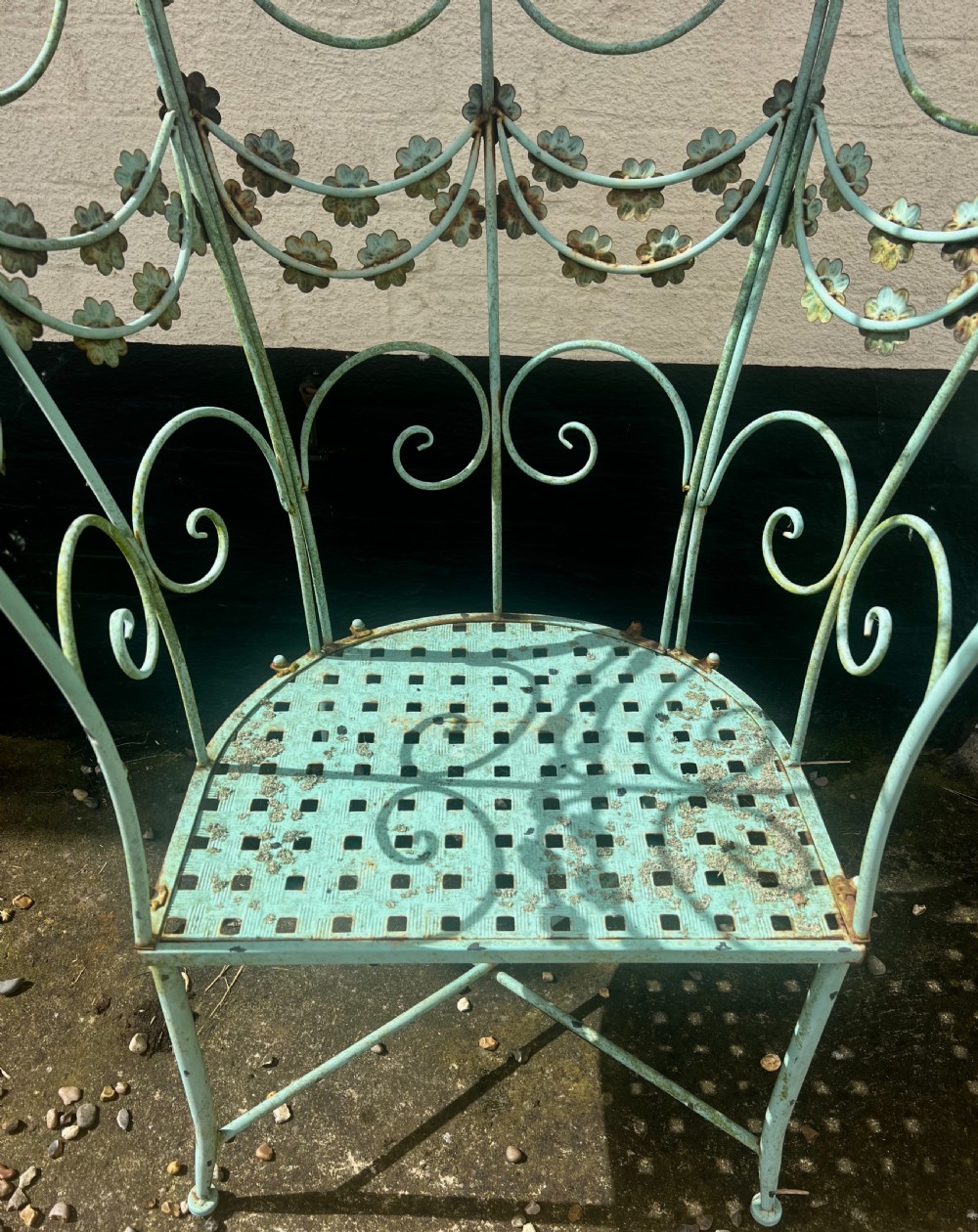 Hooded Garden Seat View III