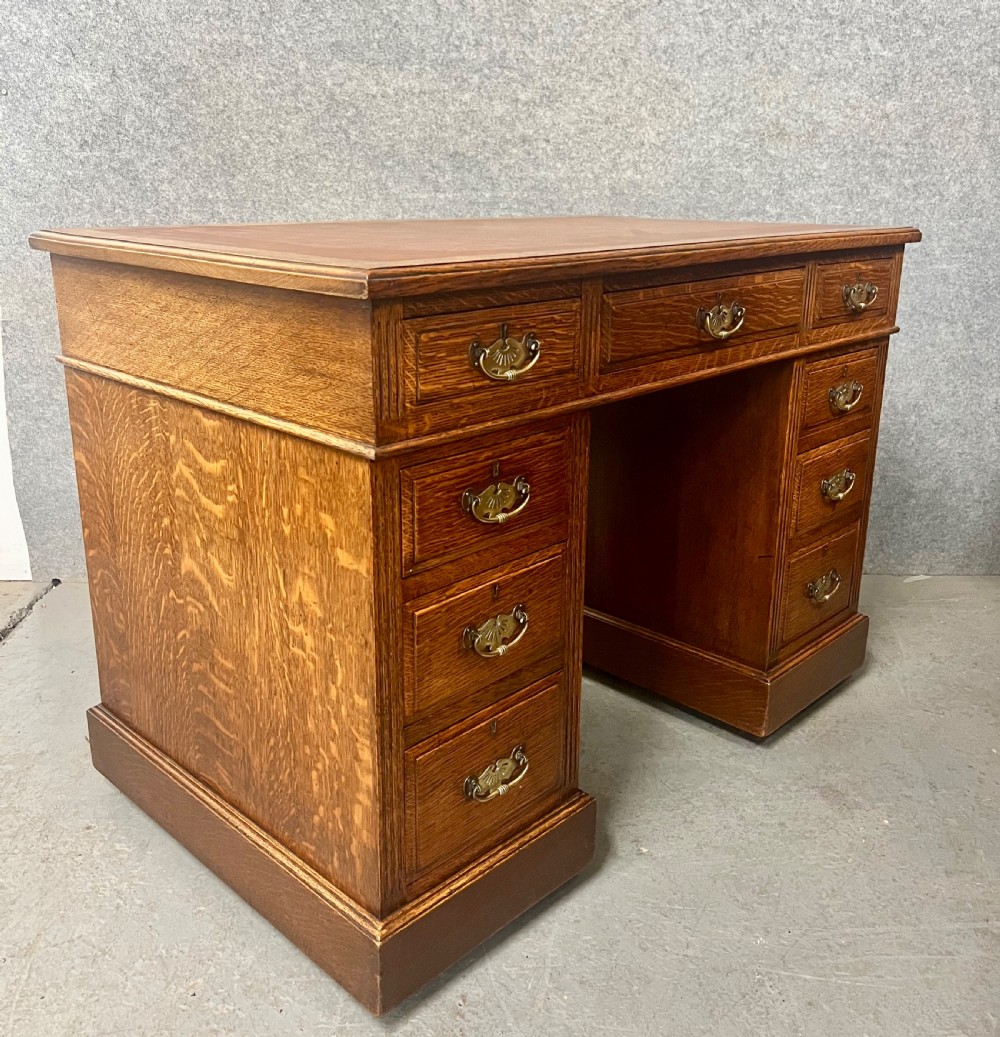 Small Maples & Co. Oak Pedestal Desk View VII