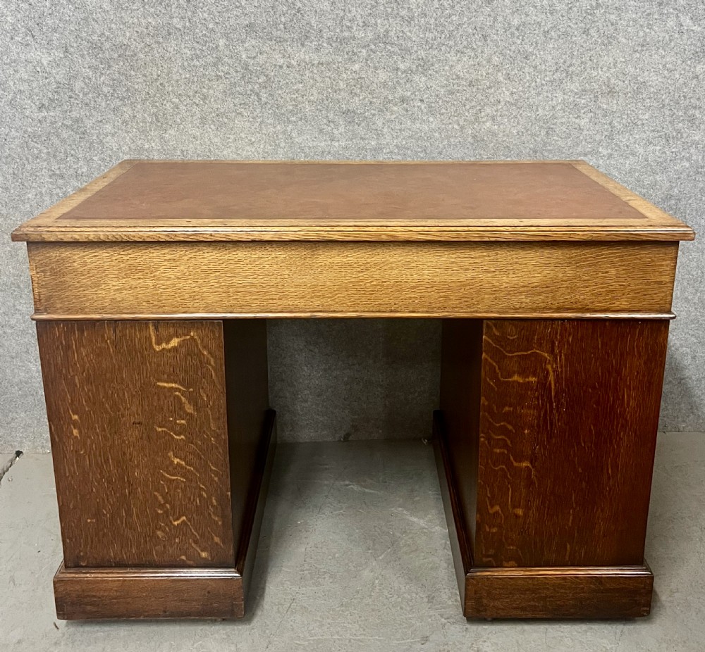 Small Maples & Co. Oak Pedestal Desk View IX