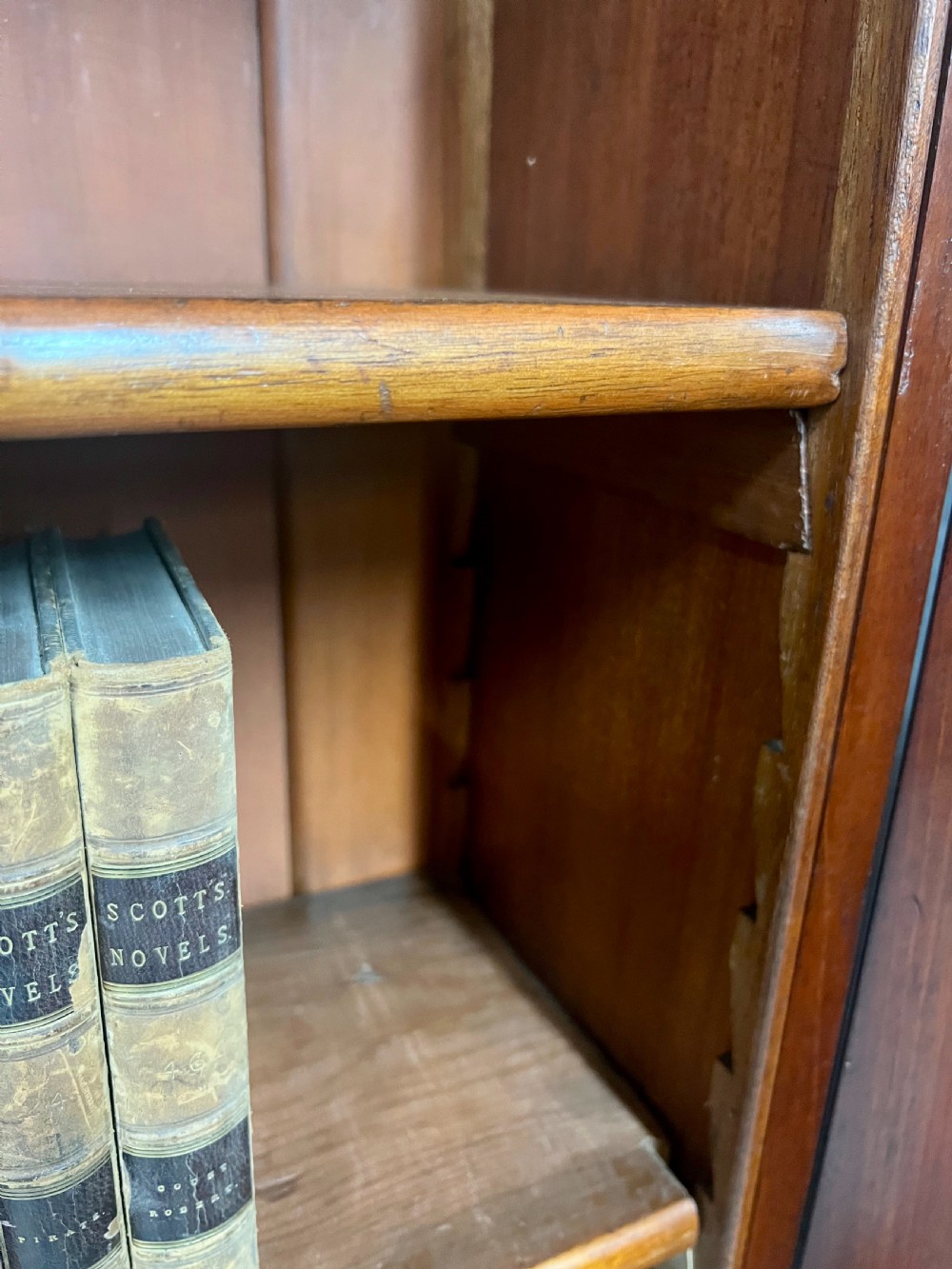 Substantial Victorian Mahogany Breakfront Bookcase View VIII