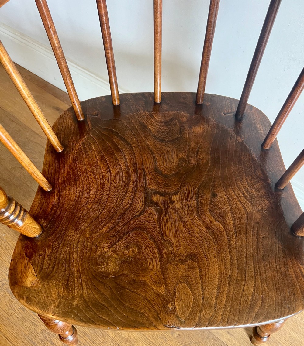 Antique Comb Back Windsor Chair View IV