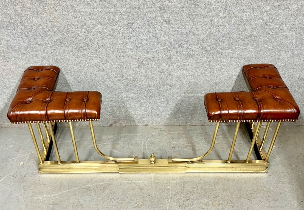 A Good Quality Extendable Brass and Leather Club Fender