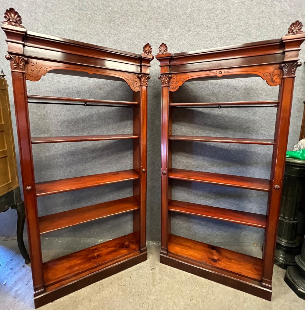 Good Pair of 19th.C. Mahogany Open Library or Alcove Bookcases View VII