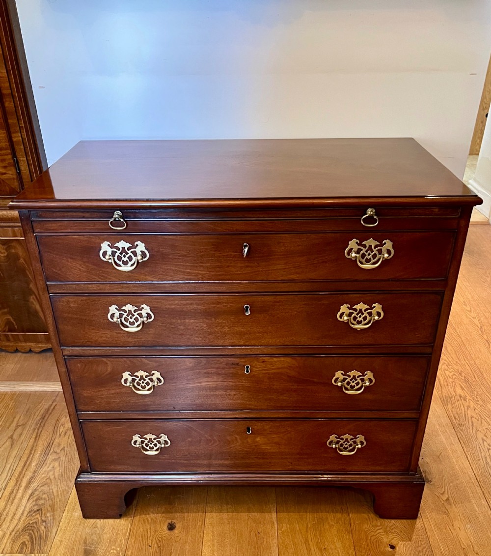 Good Quality Small George III Mahogany Slide Chest of Drawers