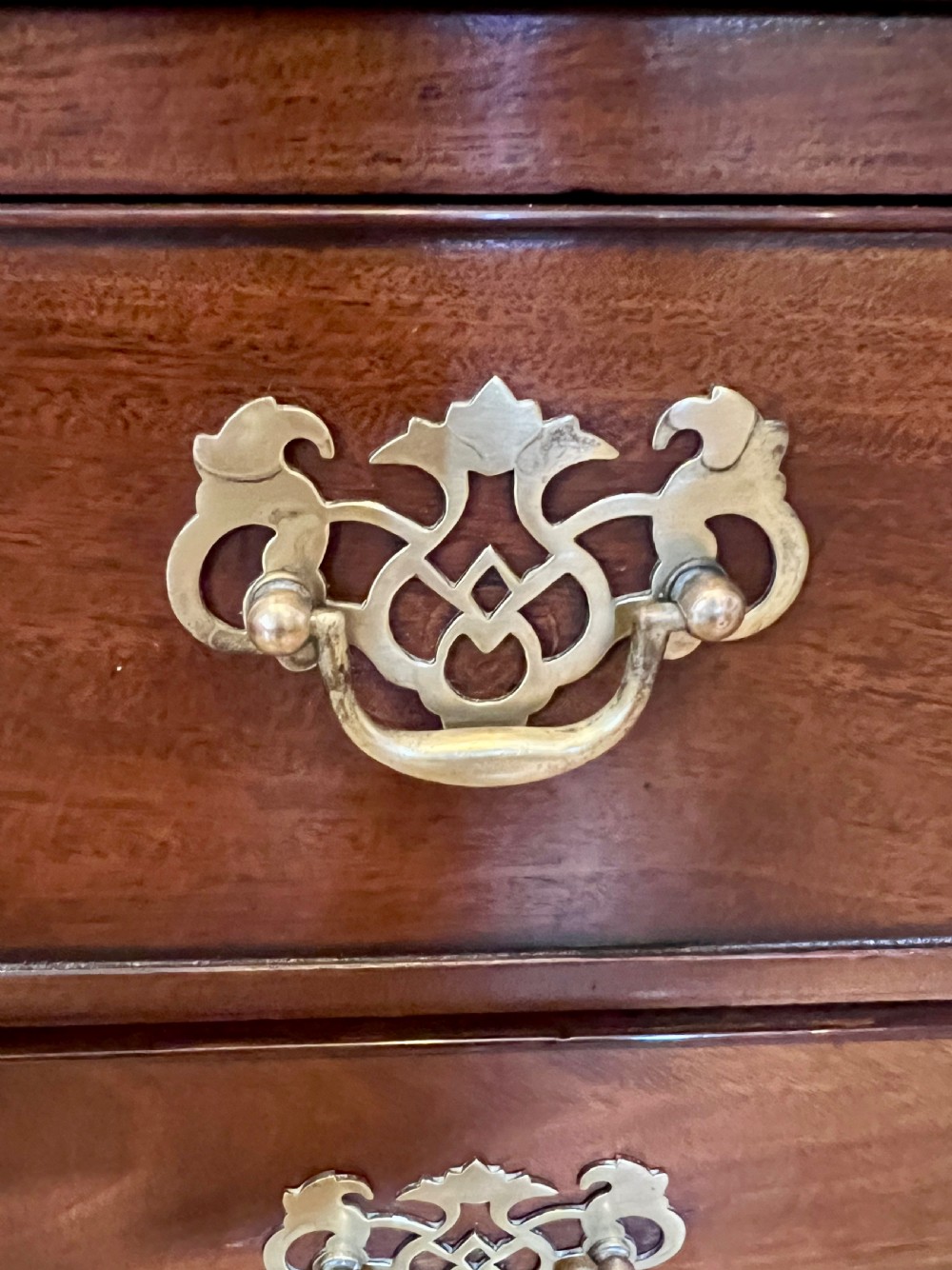 Good Quality Small George III Mahogany Slide Chest of Drawers View VIII