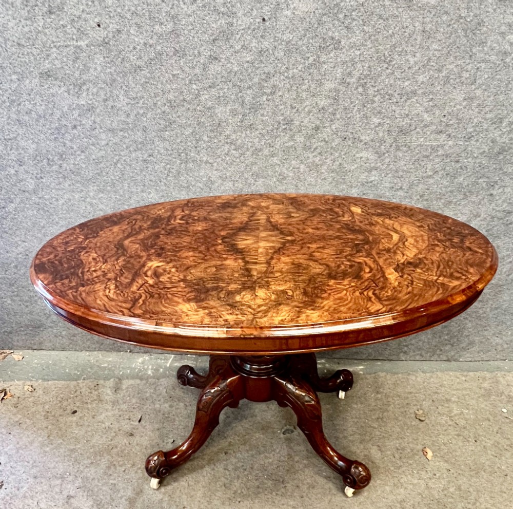 Small Victorian Beautifully Figured Walnut Oval Loo Centre or Dining Table
