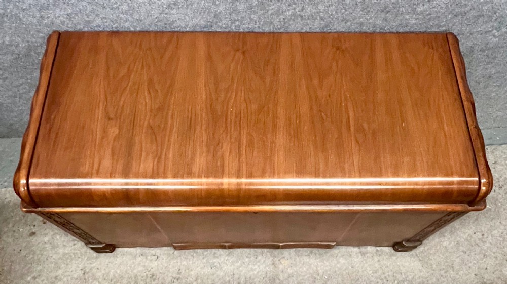 Art Deco Walnut Ottoman Trunk View V