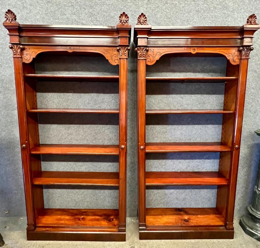 Good Pair of 19th.C. Mahogany Open Library or Alcove Bookcases