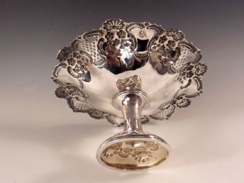 PAIR EMBOSSED SILVER PLATE ELKINGTON COMPORTS - ADDITIONAL PHOTO 8
