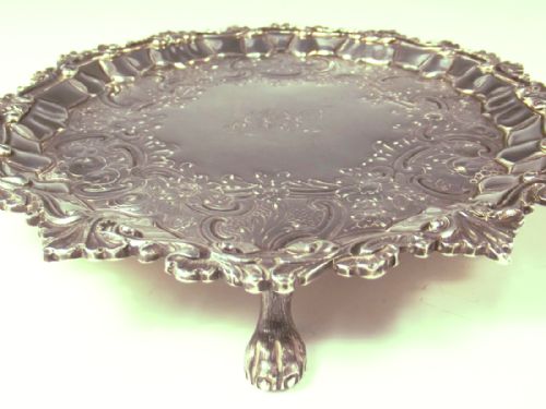GEORGE III HALLMARKED STERLING SILVER SALVER 1761 - ADDITIONAL PHOTO 3
