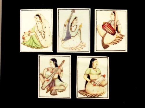 set 5 painted indian miniatures on ivory 1900 - CATEGORY: ANTIQUE MISCELLANEOUS - DATED 1900